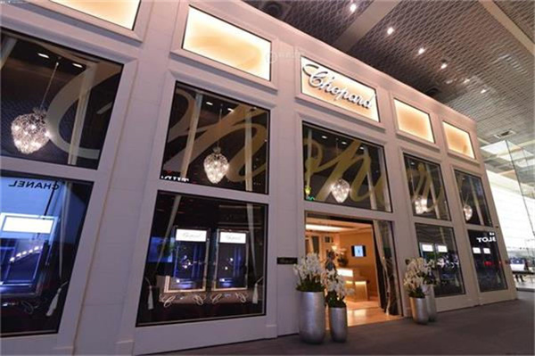 蕭邦腕表出現(xiàn)摔壞如何解決(蕭邦腕表摔壞修復(fù)方法大揭秘)